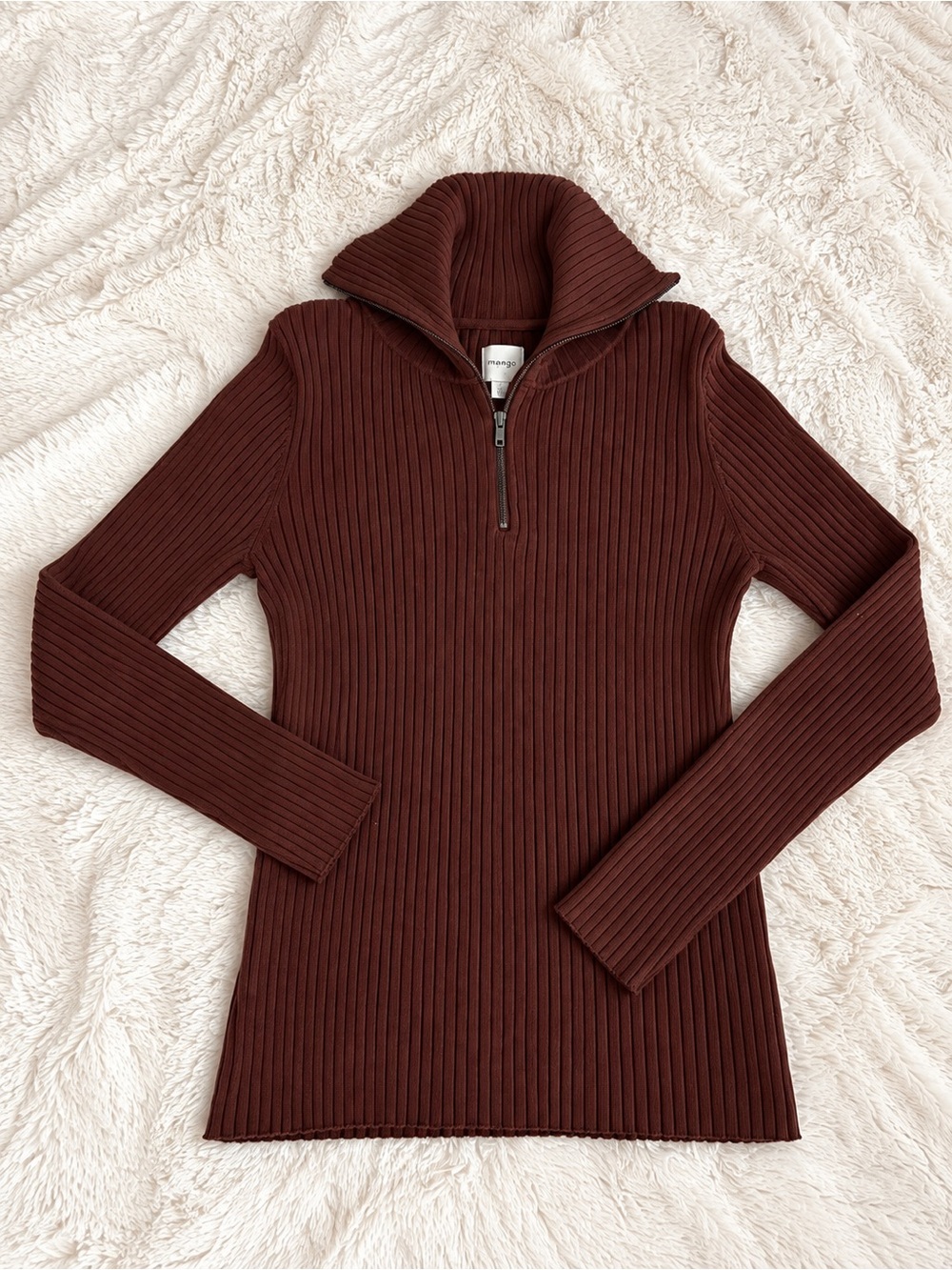Mauve Ribbed Half-Zip Turtleneck Sweater in Deep Brown
